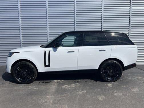 2025 Land Rover Range Rover P400 SE