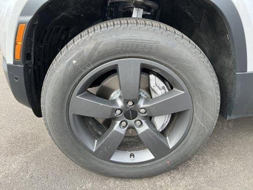 2026 Land Rover Defender 110 S