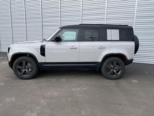 2026 Land Rover Defender 110 S