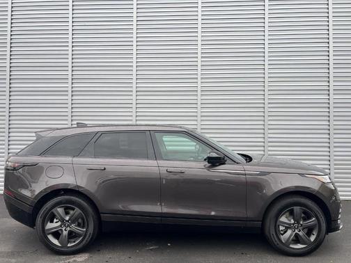 Charente Grey 2025 Land Rover Range Rover Velar P400 Dynamic SE