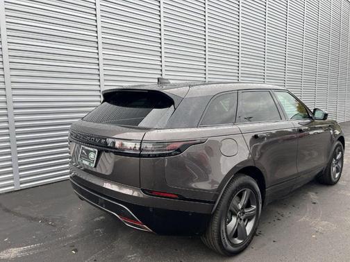 Charente Grey 2025 Land Rover Range Rover Velar P400 Dynamic SE