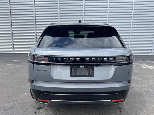 2026 Land Rover Range Rover Velar Dynamic SE