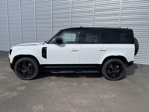 2026 Land Rover Defender P400 X-Dynamic SE