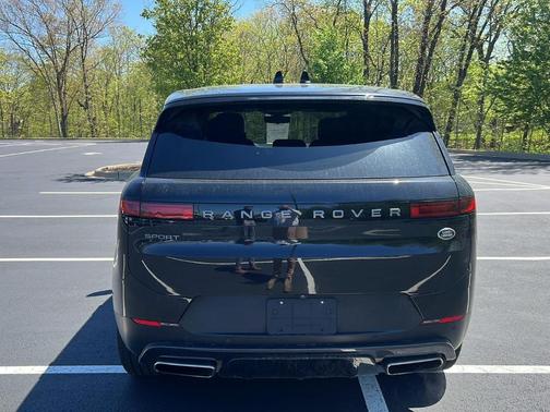 Santorini Black 2023 Land Rover Range Rover Sport SE
