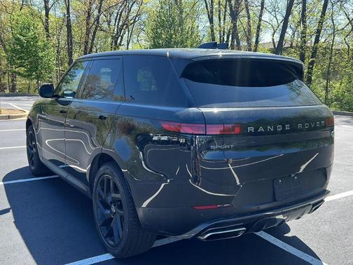 Santorini Black 2023 Land Rover Range Rover Sport SE
