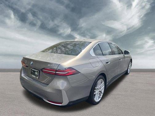 2024 BMW 530 i xDrive
