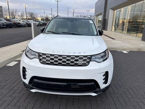 2026 Land Rover Discovery Tempest Edition