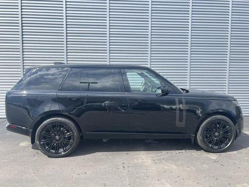 2025 Land Rover Range Rover P530 SE 7 Seat