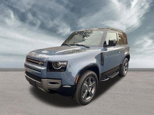 2025 Land Rover Defender P400 X-Dynamic SE