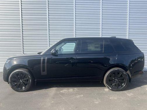 2025 Land Rover Range Rover P530 SE 7 Seat