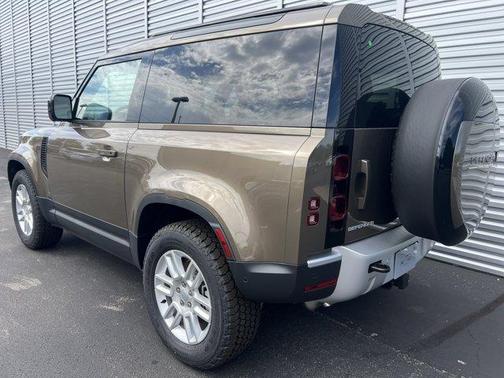 2025 Land Rover Defender P300 S