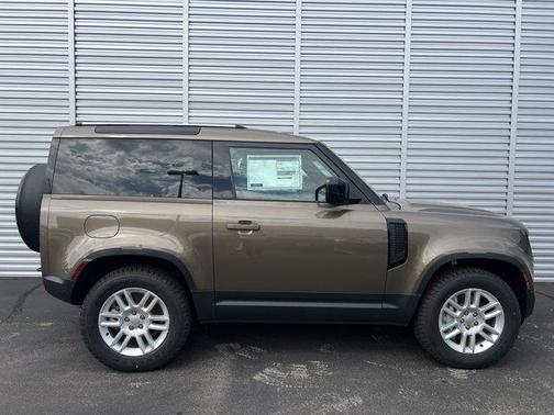 2025 Land Rover Defender P300 S