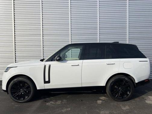 2025 Land Rover Range Rover P550e Autobiography