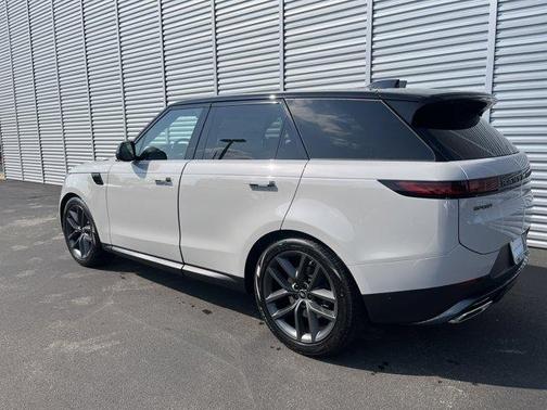2025 Land Rover Range Rover Sport P360 SE