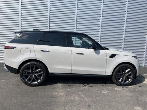 2025 Land Rover Range Rover Sport P360 SE