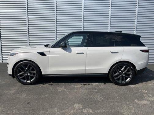 2025 Land Rover Range Rover Sport P360 SE