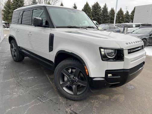 2026 Land Rover Defender 110 X-Dynamic SE