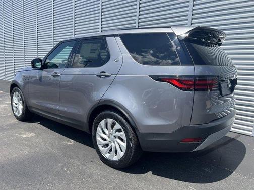 Eiger Grey 2025 Land Rover Discovery P300 S