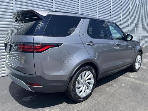 Eiger Grey 2025 Land Rover Discovery P300 S