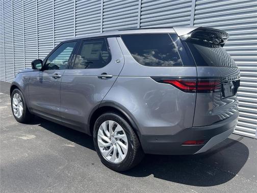 Eiger Grey 2025 Land Rover Discovery P300 S
