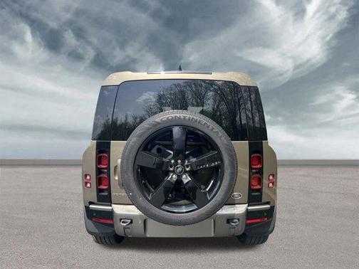 2022 Land Rover Defender 110 X-Dynamic HSE