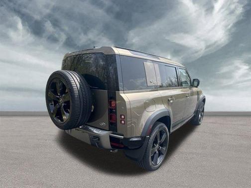 2022 Land Rover Defender 110 X-Dynamic HSE