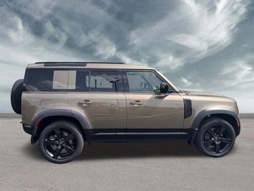 2022 Land Rover Defender 110 X-Dynamic HSE