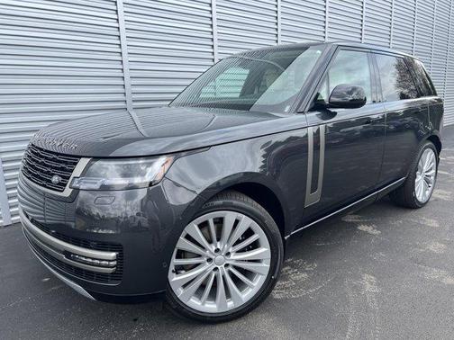 2025 Land Rover Range Rover P530 SE