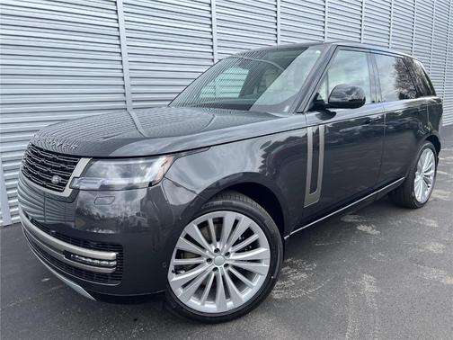 Carpathian Grey 2025 Land Rover Range Rover P530 SE