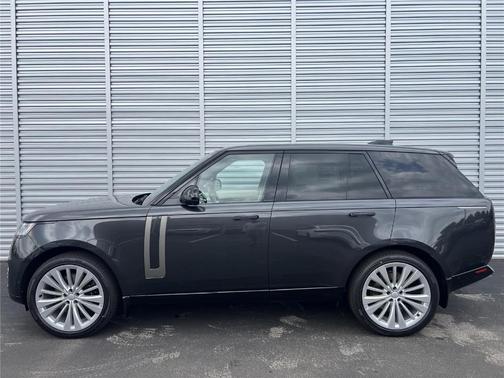 Carpathian Grey 2025 Land Rover Range Rover P530 SE
