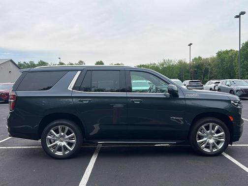 Shadow Gray Metallic 2021 Chevrolet Tahoe High Country