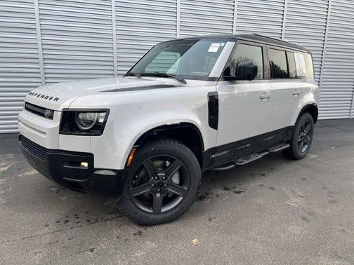 2026 Land Rover Defender P400 X-Dynamic SE