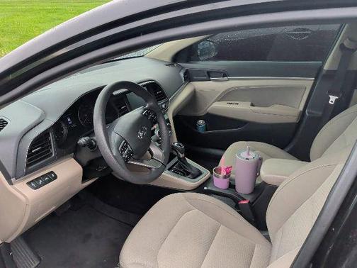 Phantom Black 2019 Hyundai ELANTRA SEL