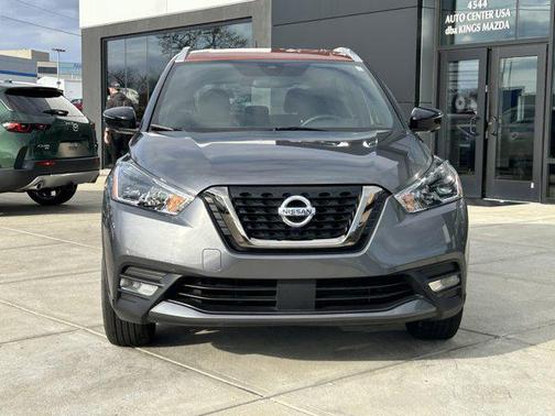 2020 Nissan Kicks SR