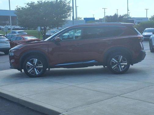 2022 Nissan Rogue SL
