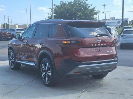 2022 Nissan Rogue SL