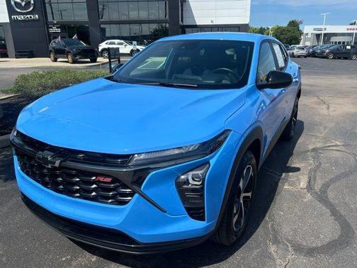 Fountain Blue 2024 Chevrolet Trax FWD 1RS