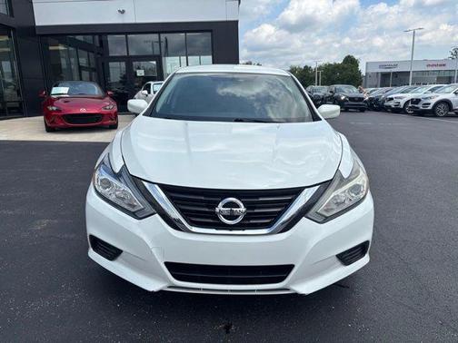 Glacier White 2018 Nissan Altima 2.5 S