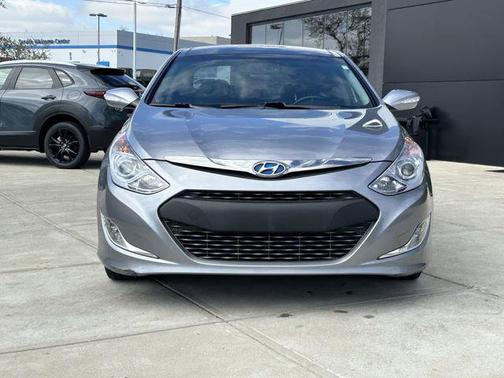 Pewter Gray Metallic 2014 Hyundai SONATA Hybrid Limited