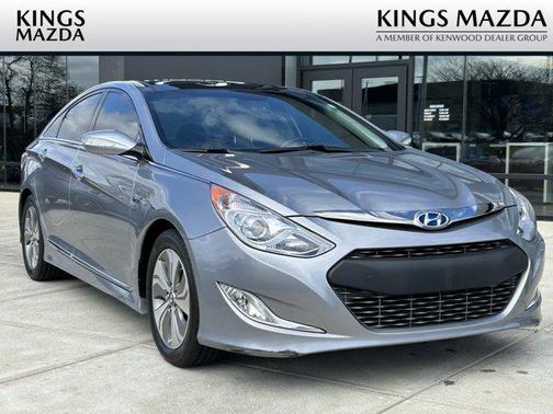 Pewter Gray Metallic 2014 Hyundai SONATA Hybrid Limited