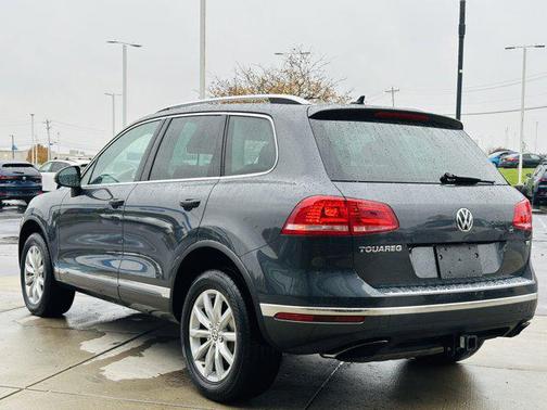 2015 Volkswagen Touareg V6 Sport