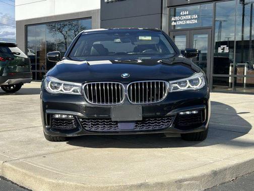 2016 BMW 750 i xDrive
