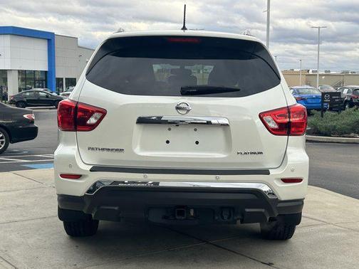 2018 Nissan Pathfinder Platinum
