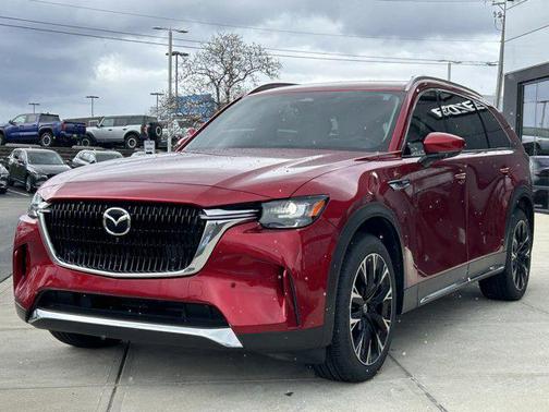 2024 Mazda CX-90 PHEV Premium Plus