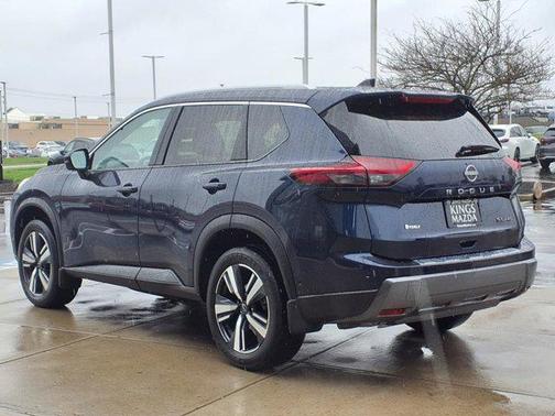 2024 Nissan Rogue SL