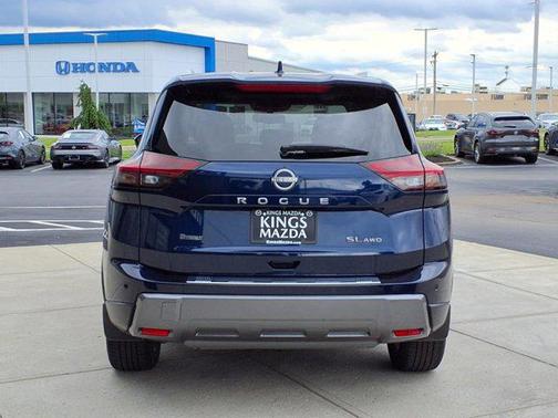 2024 Nissan Rogue SL