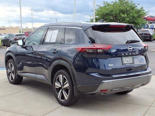 2024 Nissan Rogue SL