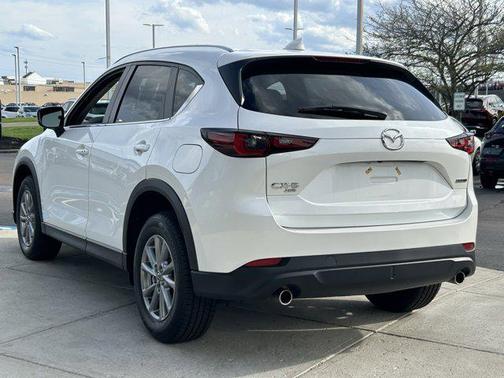 Snowflake White Pearl Mica 2022 Mazda CX-5 2.5 S Preferred Package