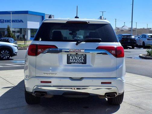 2018 GMC Acadia Denali