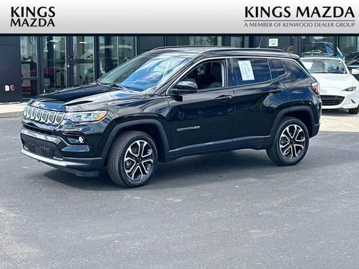 Diamond Black Crystal Pearlcoat 2022 Jeep Compass Limited
